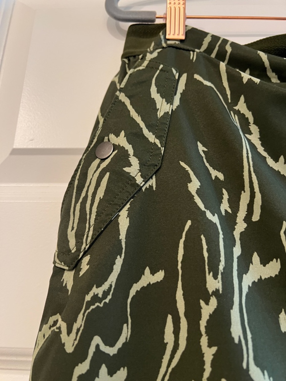 Athleta Dark Green A-Line Skirt with Mint Abstract Print - Picture 3 of 10
